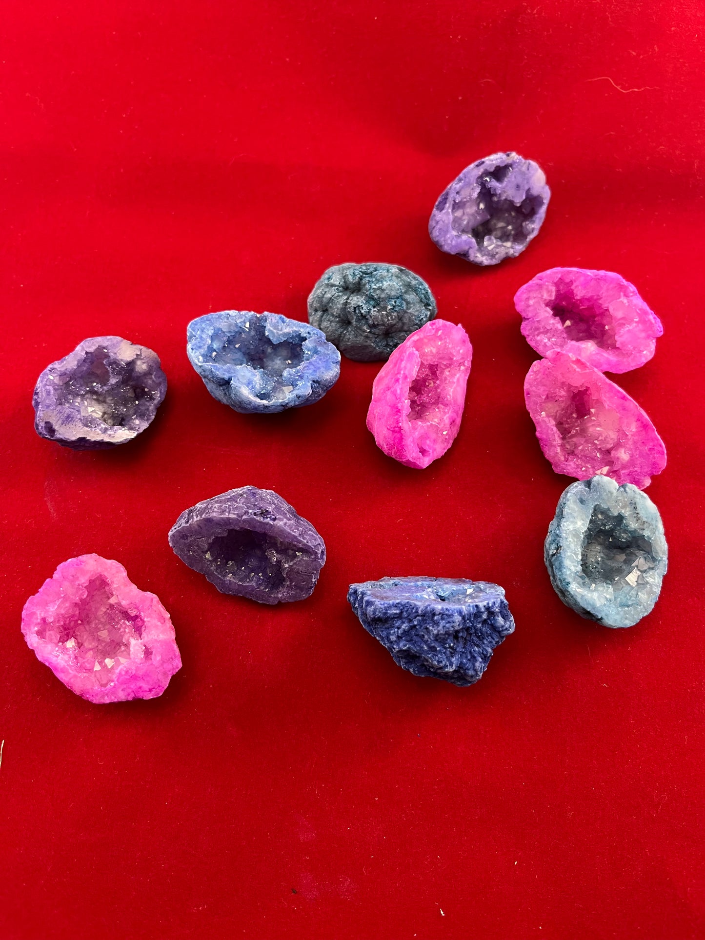 Rainbow Dyed Geodes